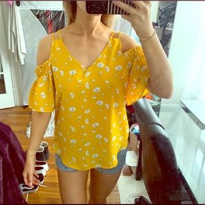 Lightweight floral top